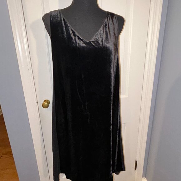 Eileen FisherEileen /fisher Black Velvet Silk V-Neck Dress, Sleeveless, Size Sma - Picture 4 of 10
